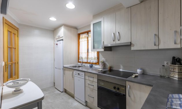 Resale - Villa -
Torrevieja - Torreblanca