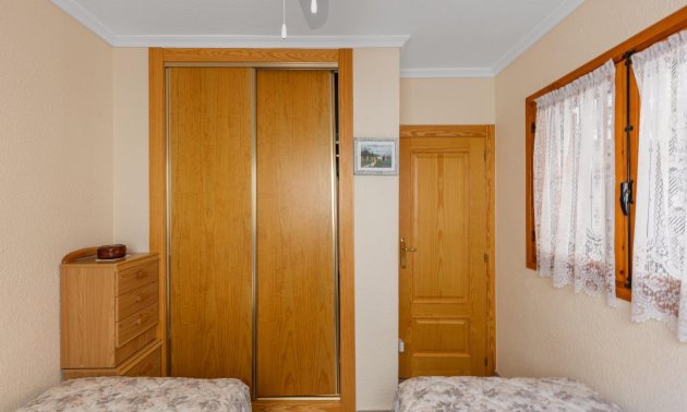 Resale - Villa -
Torrevieja - Torreblanca