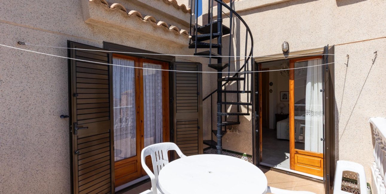 Resale - Villa -
Torrevieja - Torreblanca