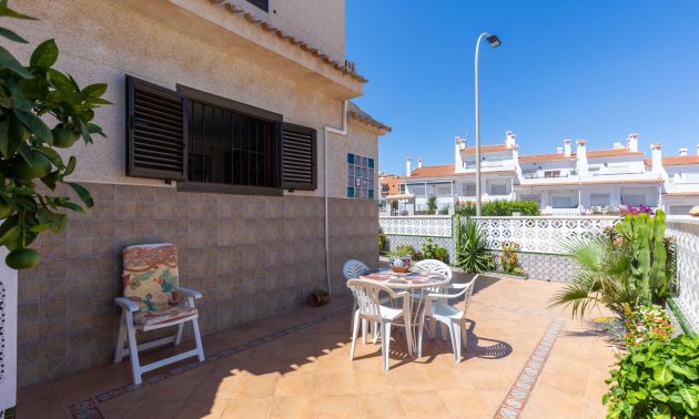 Resale - Villa -
Torrevieja - Torreblanca