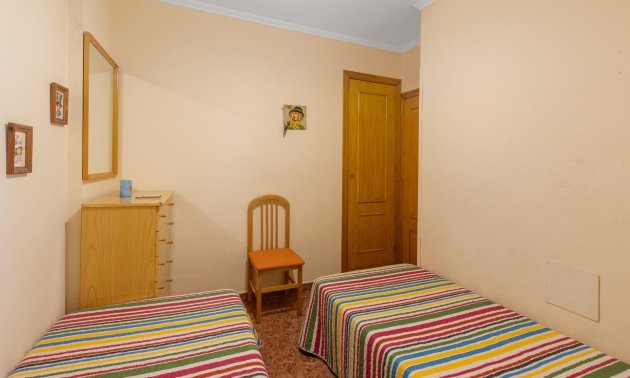 Resale - Apartment / flat -
Torrevieja - Centro