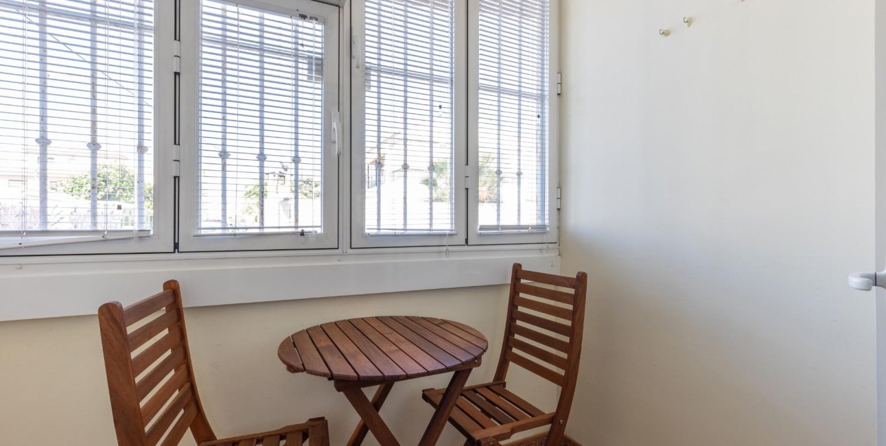 Resale - Apartment / flat -
Torrevieja - Centro