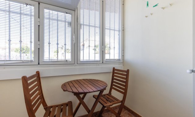 Resale - Apartment / flat -
Torrevieja - Centro