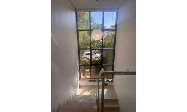 Resale - Villa -
Orihuela Costa - Dehesa De Campoamor