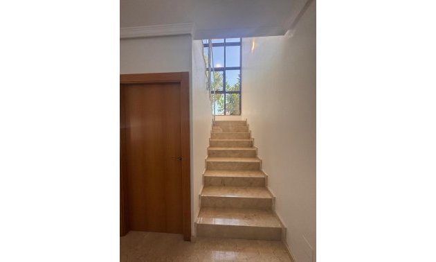 Resale - Villa -
Orihuela Costa - Dehesa De Campoamor