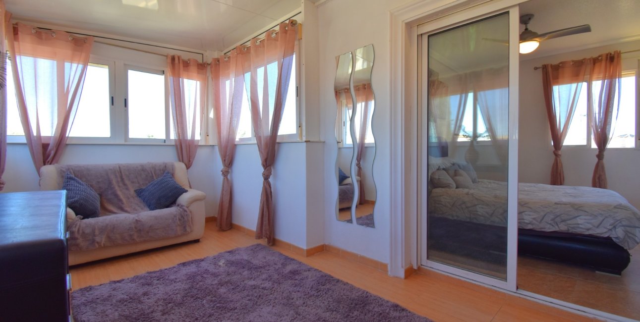 Resale - Villa -
Orihuela Costa - Playa Flamenca