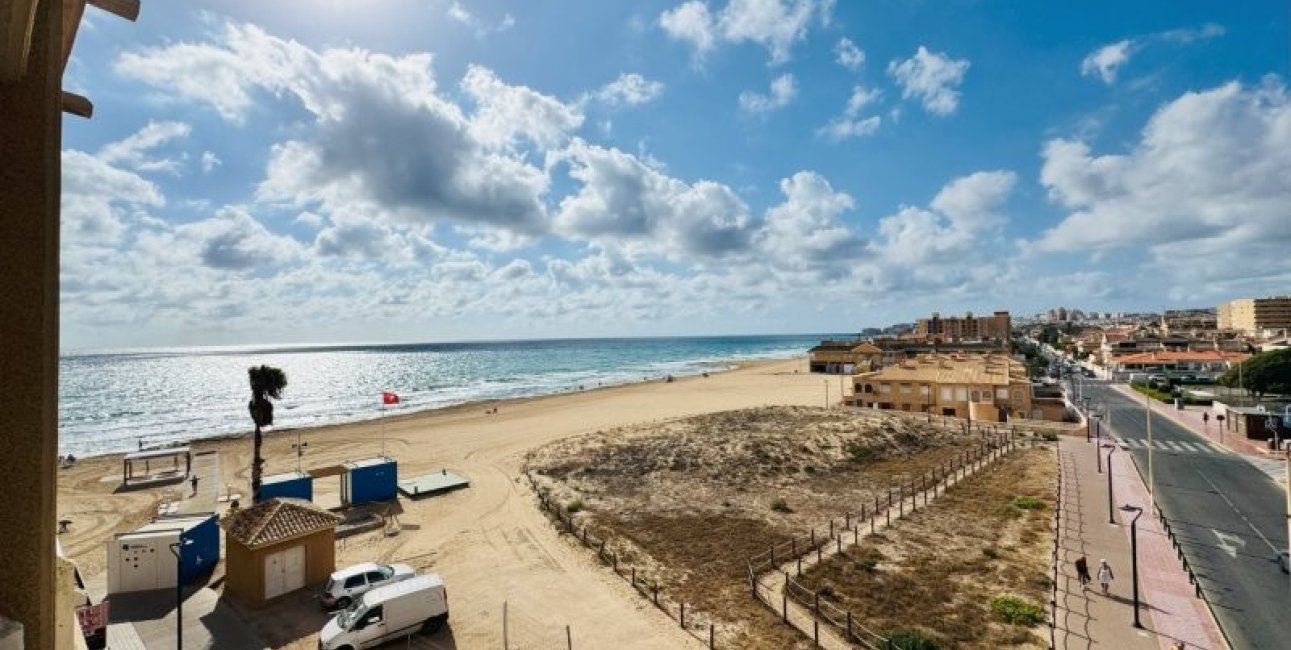 Resale - Apartment / flat -
Torrevieja - La Mata