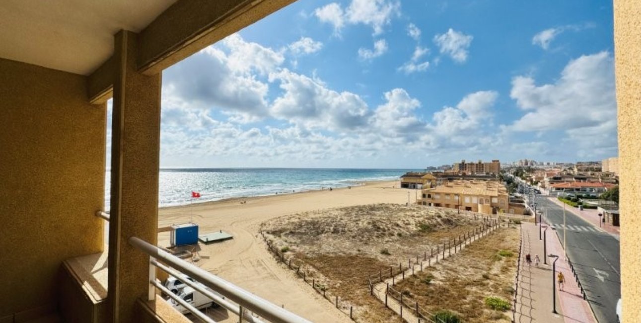 Resale - Apartment / flat -
Torrevieja - La Mata