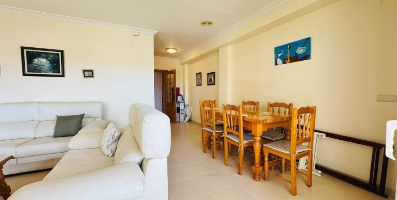 Resale - Apartment / flat -
Torrevieja - La Mata