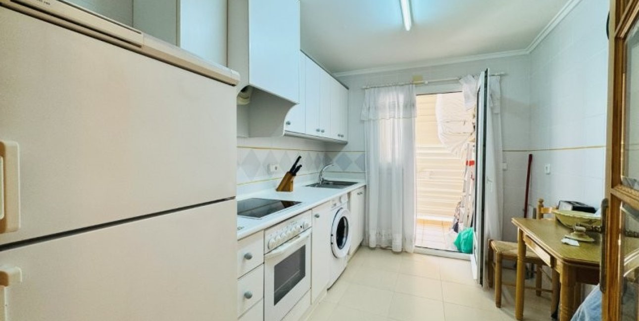 Resale - Apartment / flat -
Torrevieja - La Mata