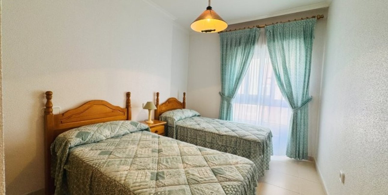 Resale - Apartment / flat -
Torrevieja - La Mata