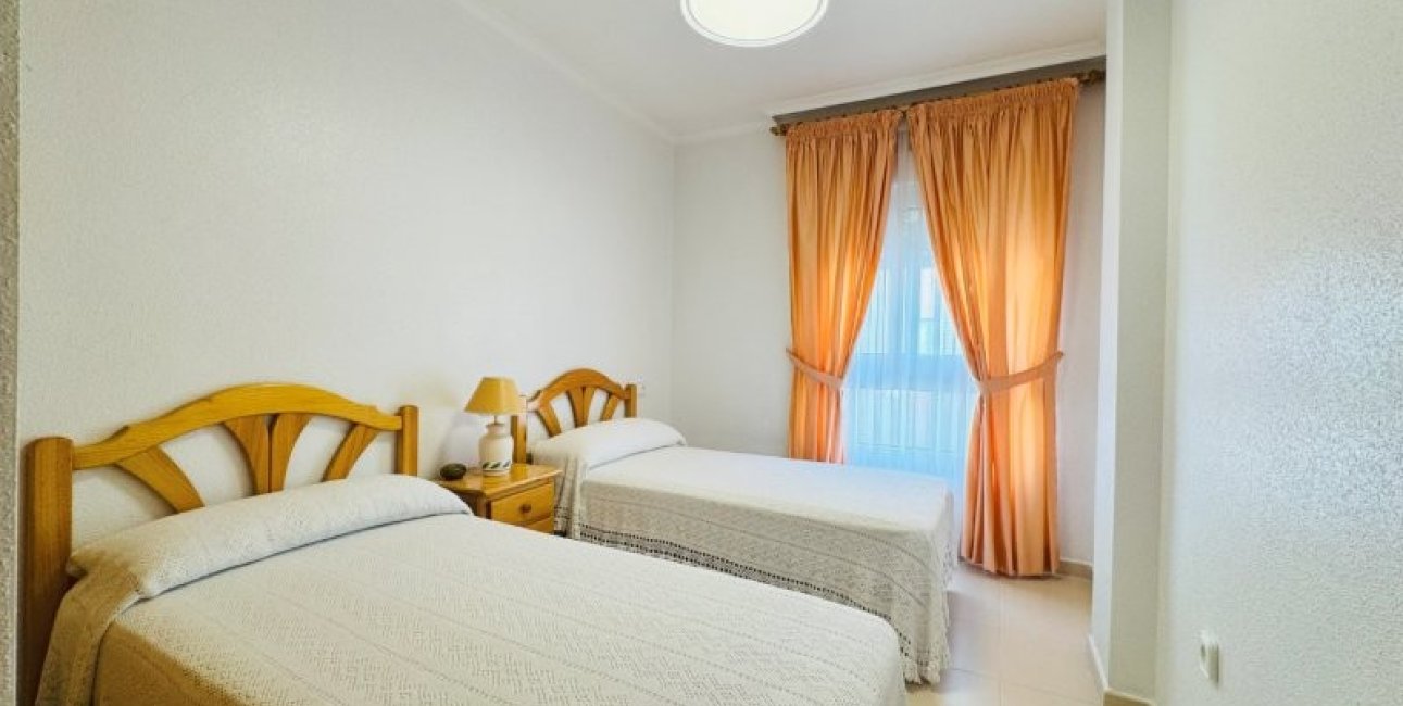 Resale - Apartment / flat -
Torrevieja - La Mata