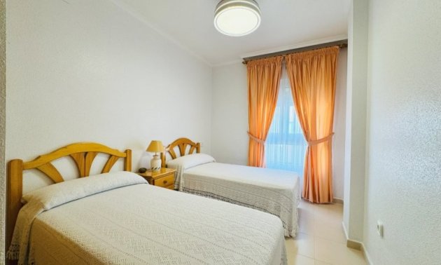 Resale - Apartment / flat -
Torrevieja - La Mata
