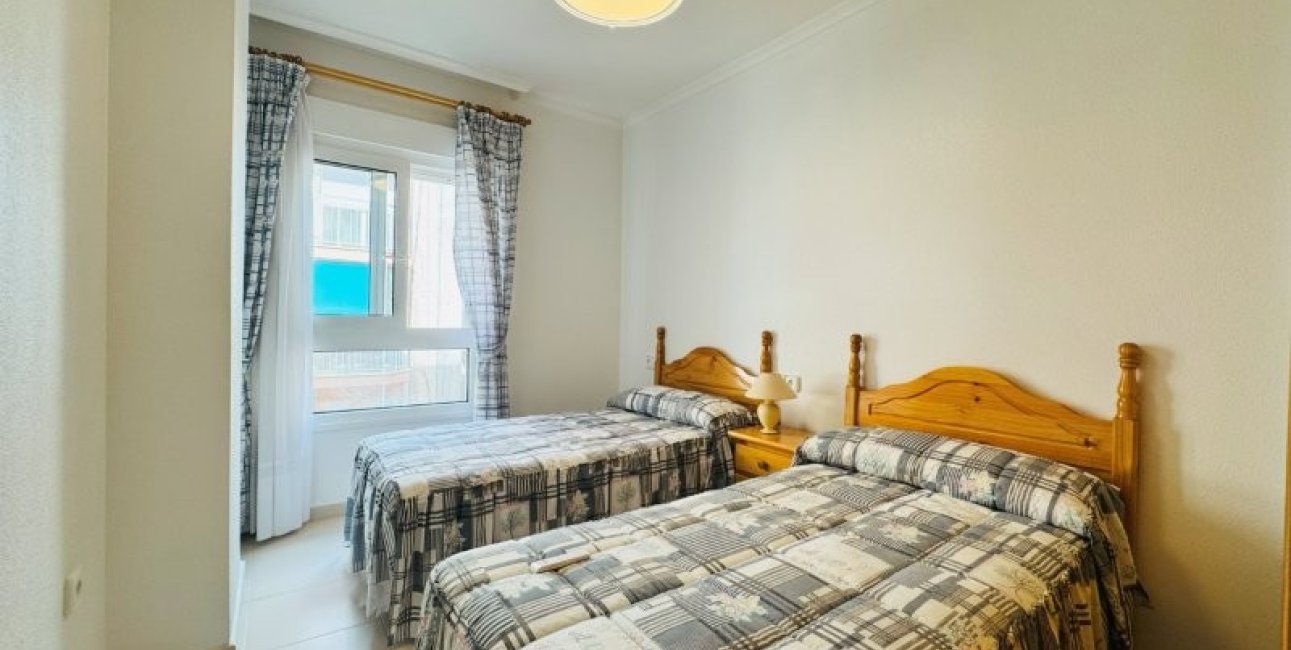 Resale - Apartment / flat -
Torrevieja - La Mata