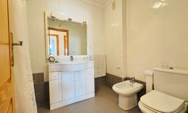 Resale - Apartment / flat -
Torrevieja - La Mata