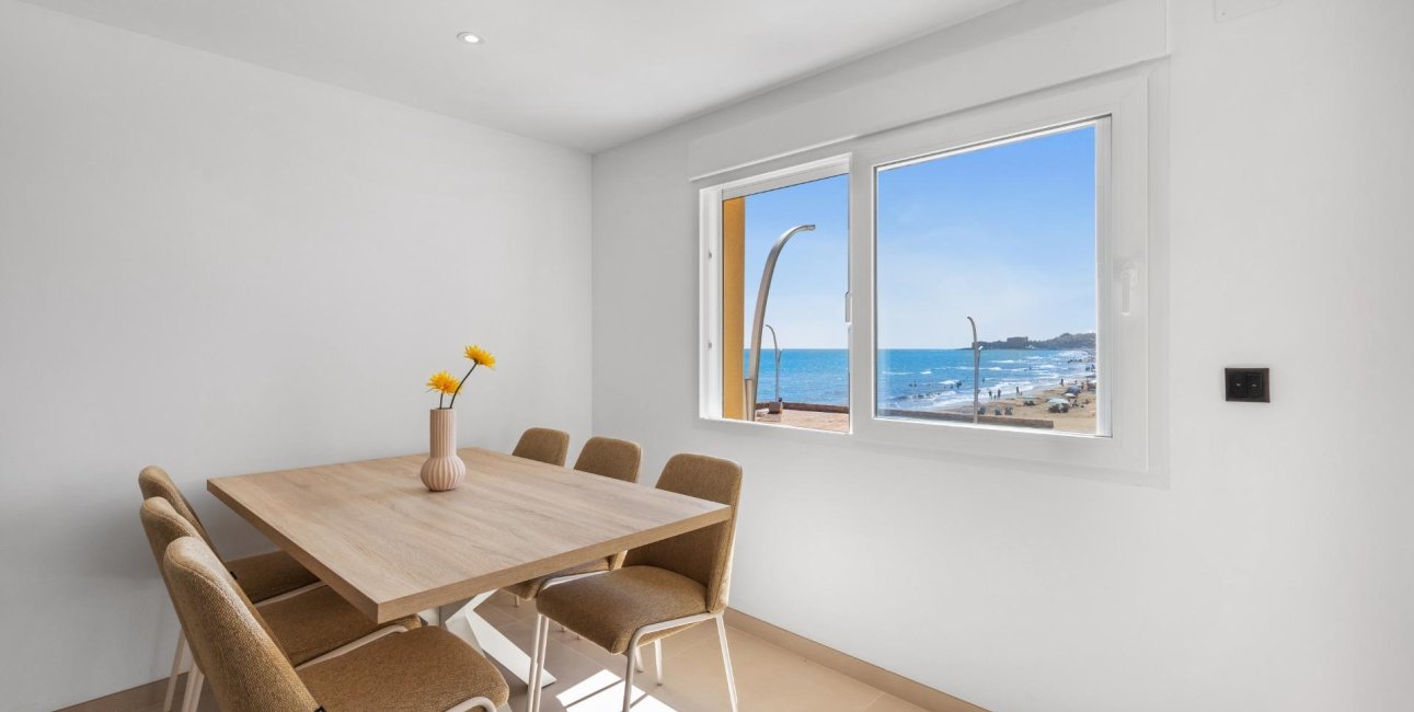 Resale - Apartment / flat -
Torrevieja - La Mata