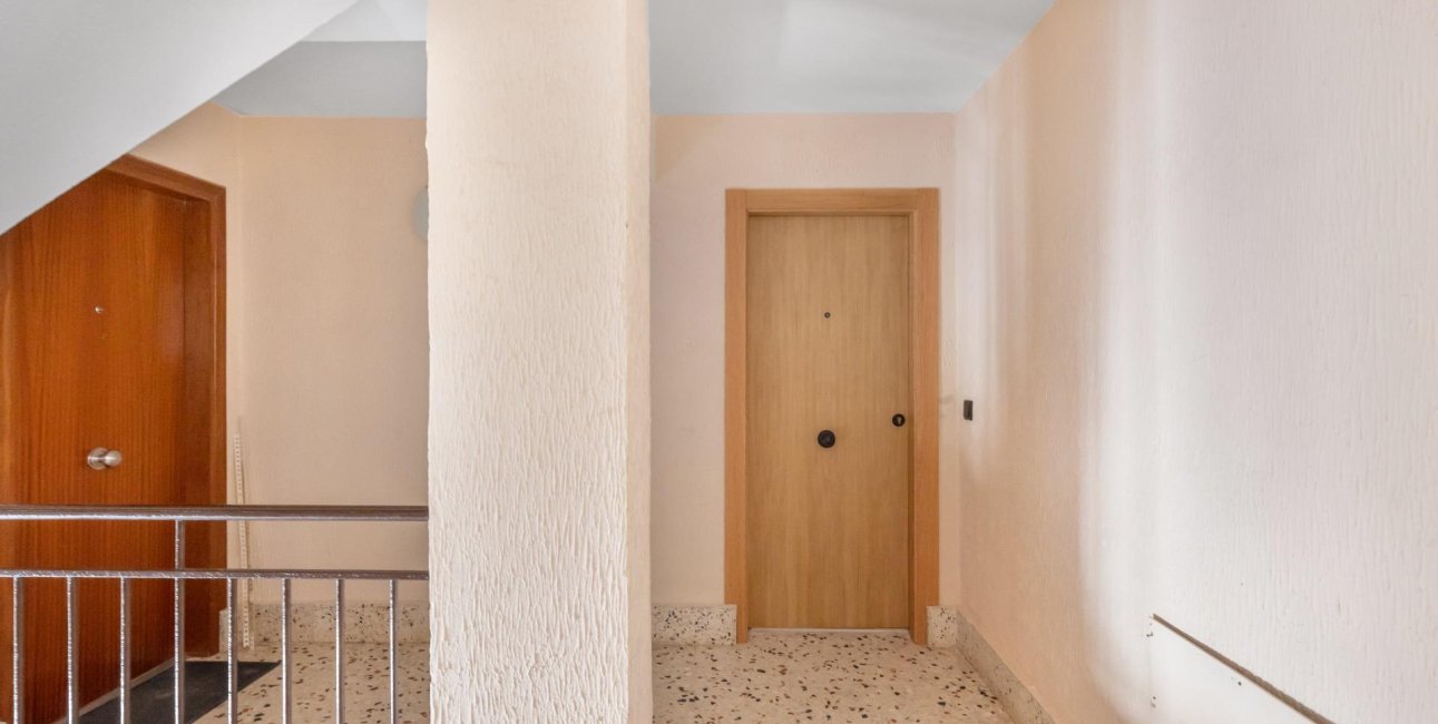 Resale - Apartment / flat -
Torrevieja - La Mata
