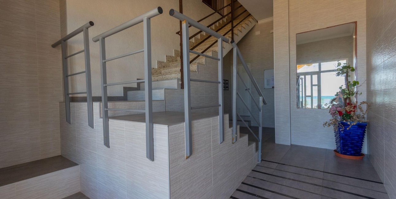 Resale - Apartment / flat -
Torrevieja - La Mata
