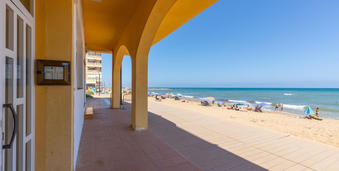 Resale - Apartment / flat -
Torrevieja - La Mata