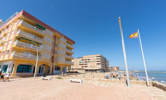 Resale - Apartment / flat -
Torrevieja - La Mata