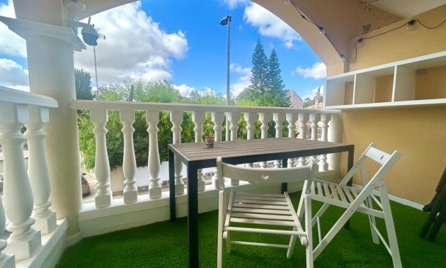 Rynek wtórny - Dom Szeregowy -
Algorfa - Montemar