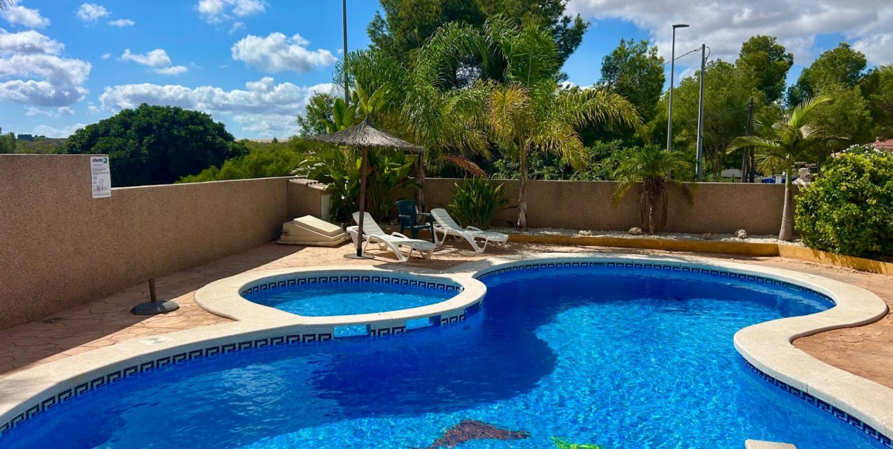 Rynek wtórny - Dom Szeregowy -
Algorfa - Montemar