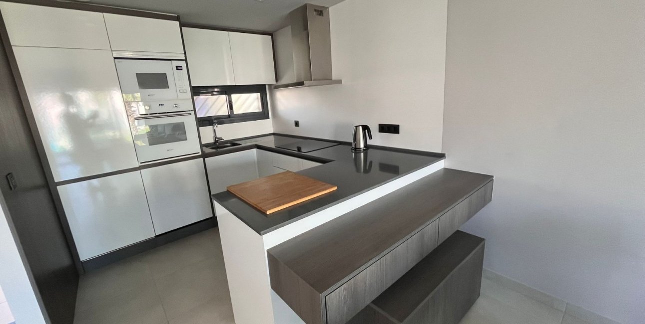 Resale - Apartment / flat -
Guardamar del Segura - El Raso