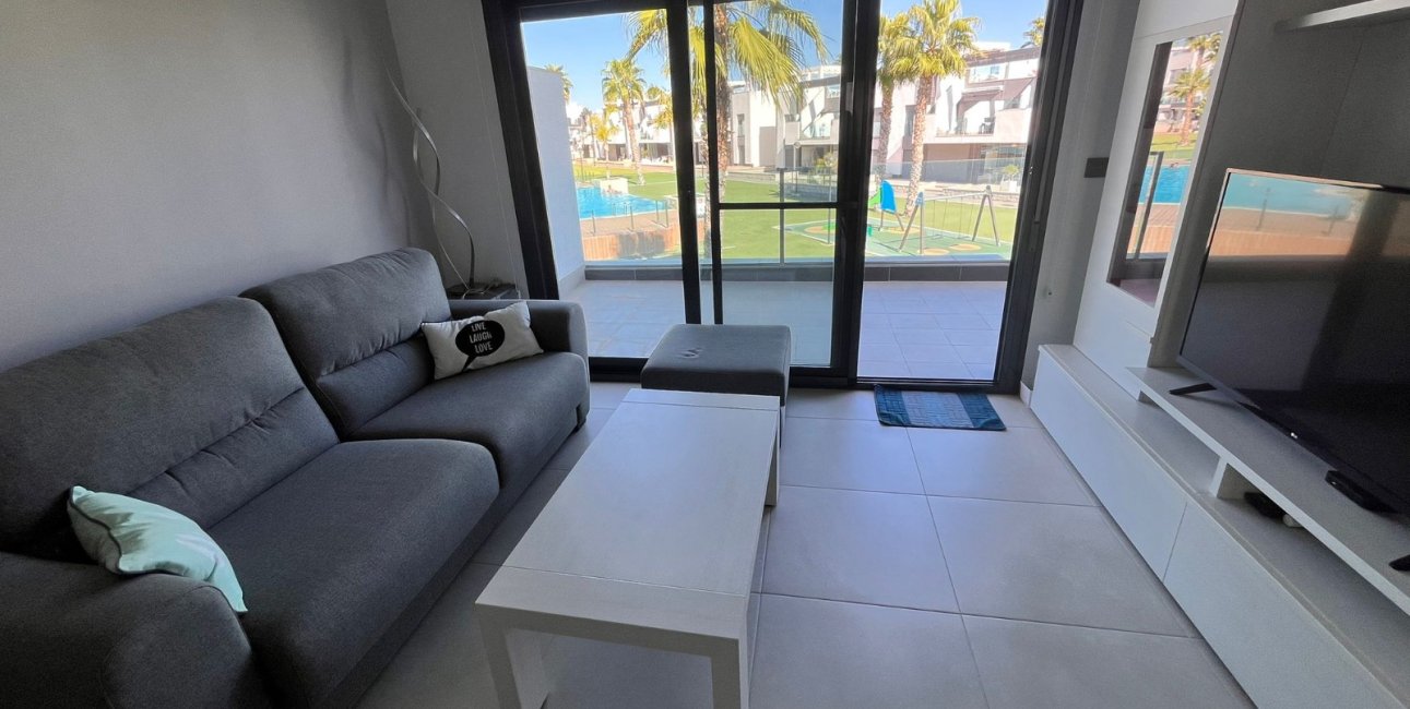 Resale - Apartment / flat -
Guardamar del Segura - El Raso