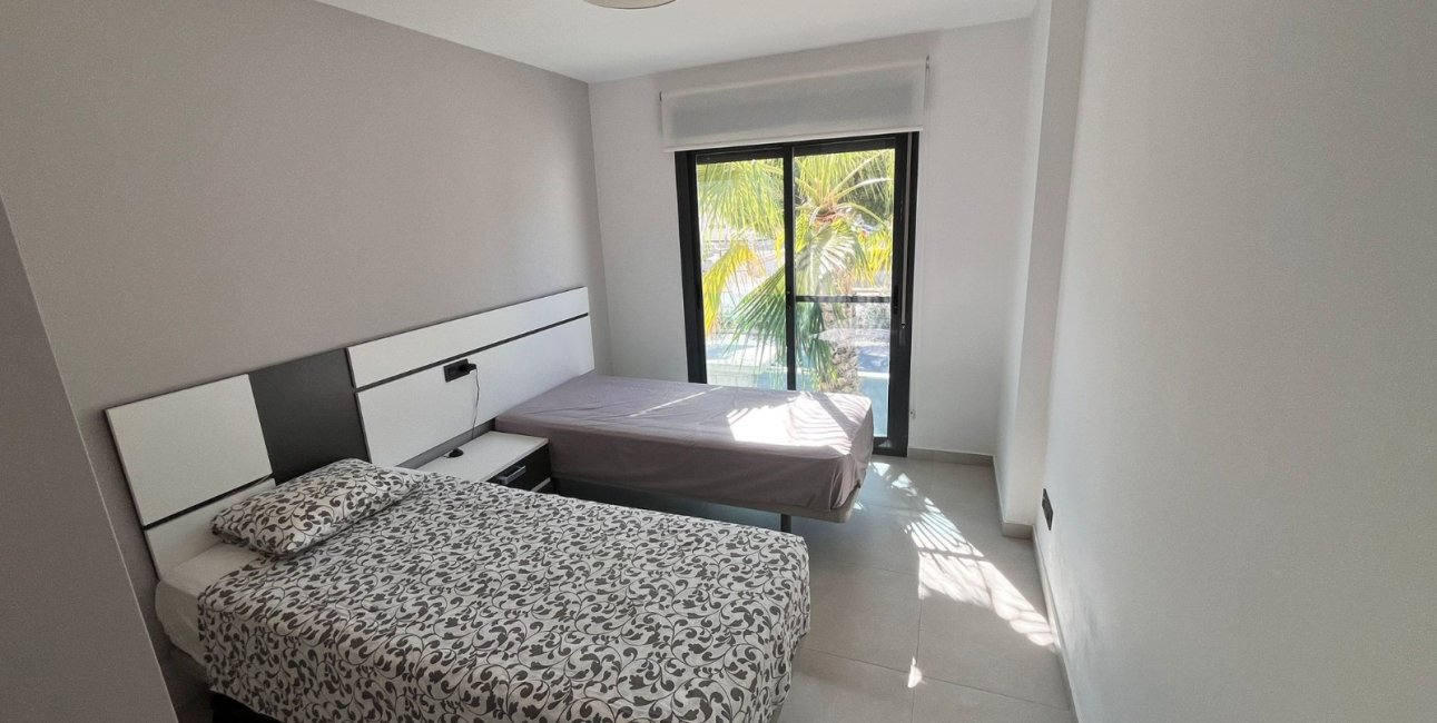 Resale - Apartment / flat -
Guardamar del Segura - El Raso