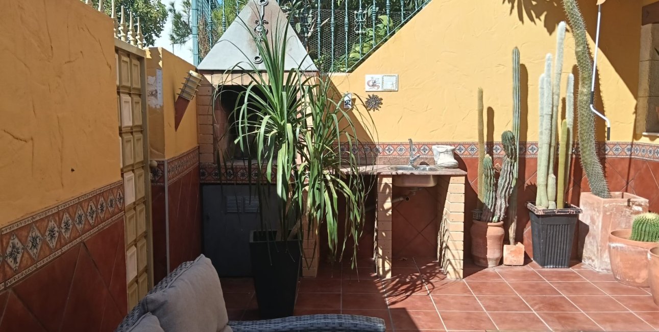 Reventa - Apartamento / piso -
Los Montesinos - Centro