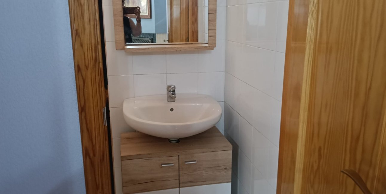 Reventa - Apartamento / piso -
Los Montesinos - Centro