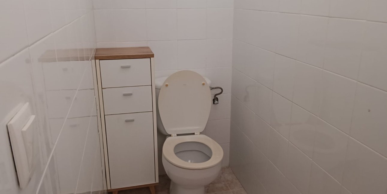 Reventa - Apartamento / piso -
Los Montesinos - Centro