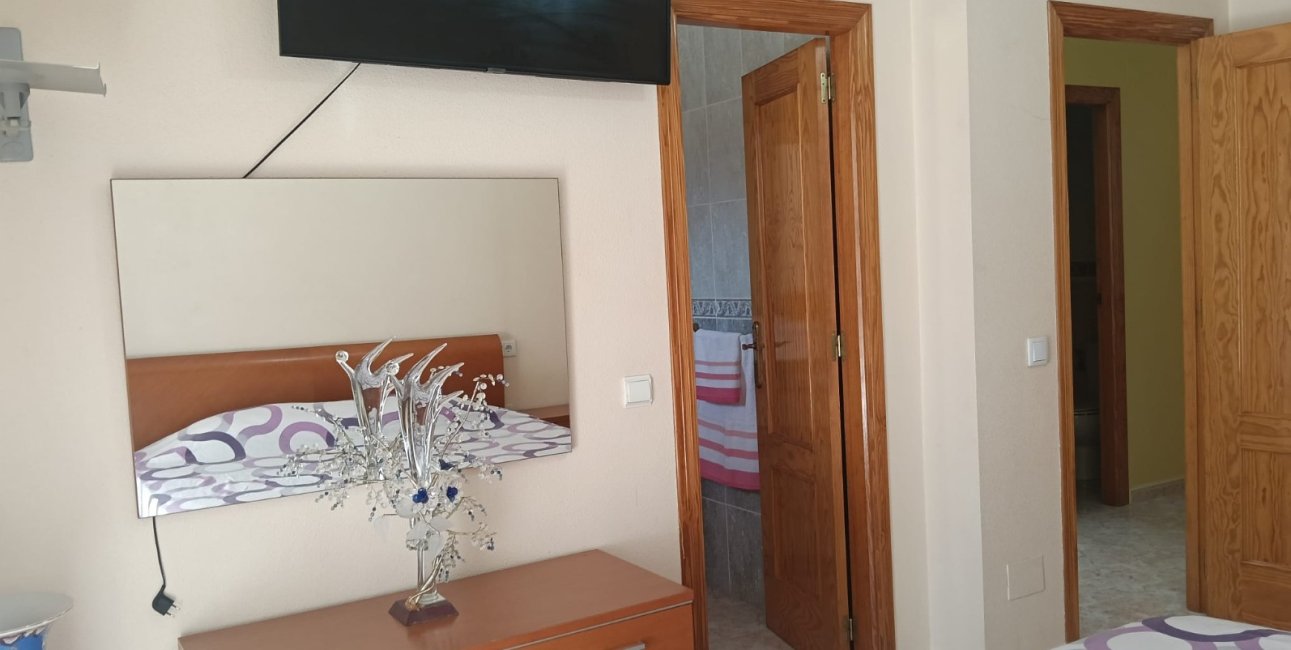 Reventa - Apartamento / piso -
Los Montesinos - Centro