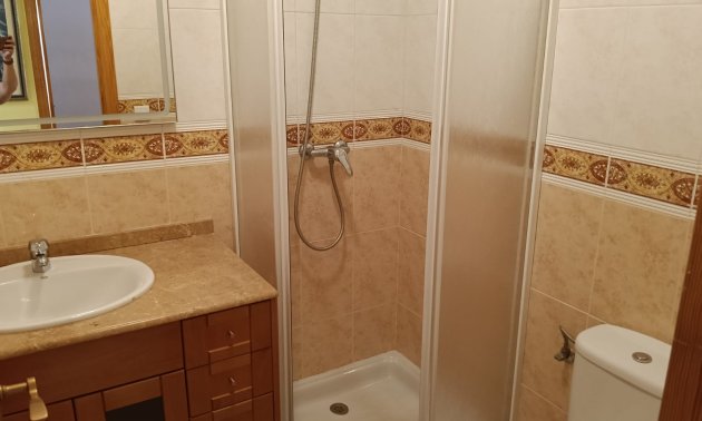 Reventa - Apartamento / piso -
Los Montesinos - Centro