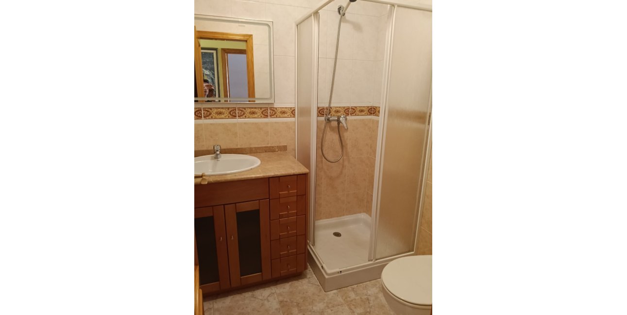 Reventa - Apartamento / piso -
Los Montesinos - Centro