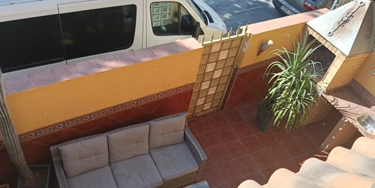 Reventa - Apartamento / piso -
Los Montesinos - Centro