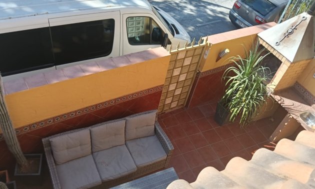 Reventa - Apartamento / piso -
Los Montesinos - Centro