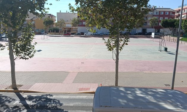 Reventa - Apartamento / piso -
Los Montesinos - Centro