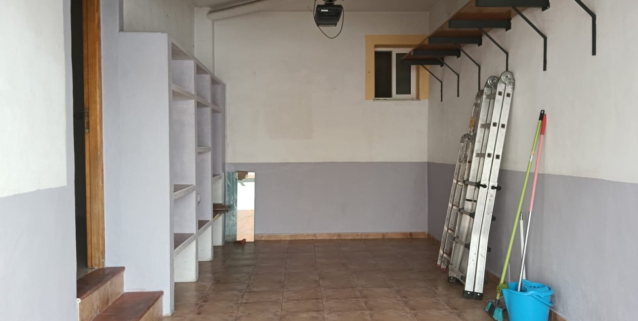 Reventa - Apartamento / piso -
Los Montesinos - Centro