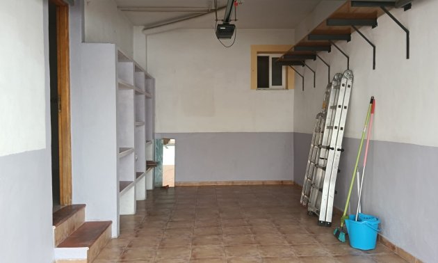 Reventa - Apartamento / piso -
Los Montesinos - Centro