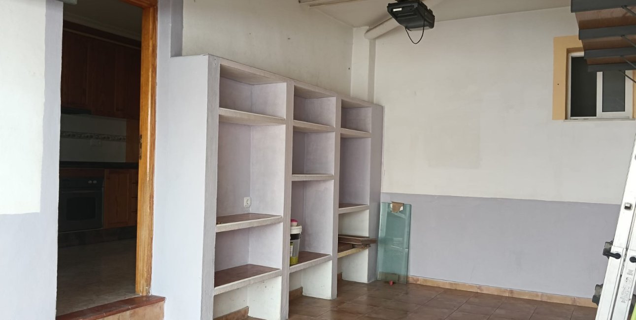 Reventa - Apartamento / piso -
Los Montesinos - Centro