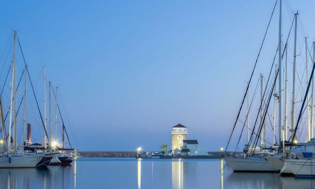 Obra nueva - Apartamento / piso -
Almerimar