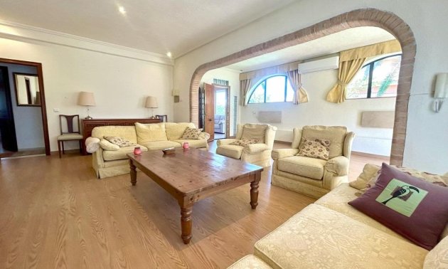 Resale - Villa -
Orihuela Costa - Cabo Roig