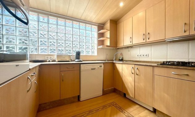 Resale - Villa -
Orihuela Costa - Cabo Roig