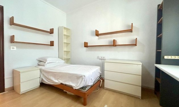 Resale - Villa -
Orihuela Costa - Cabo Roig