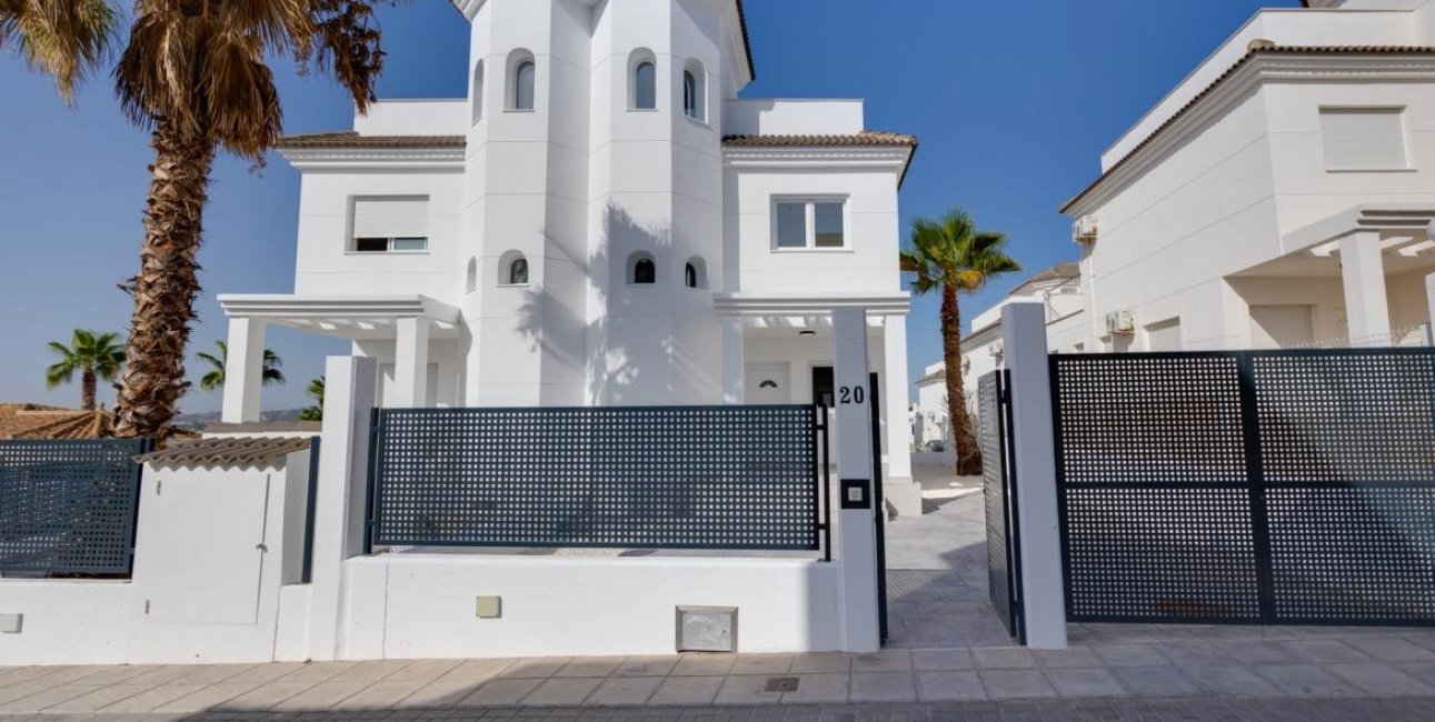 Obra nueva - Villa -
San Fulgencio - El Oasis