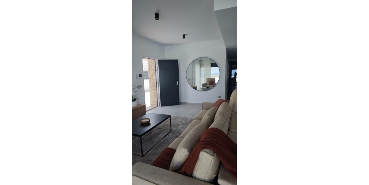 Reventa - Villa -
San Miguel de Salinas - Cerro Del Sol