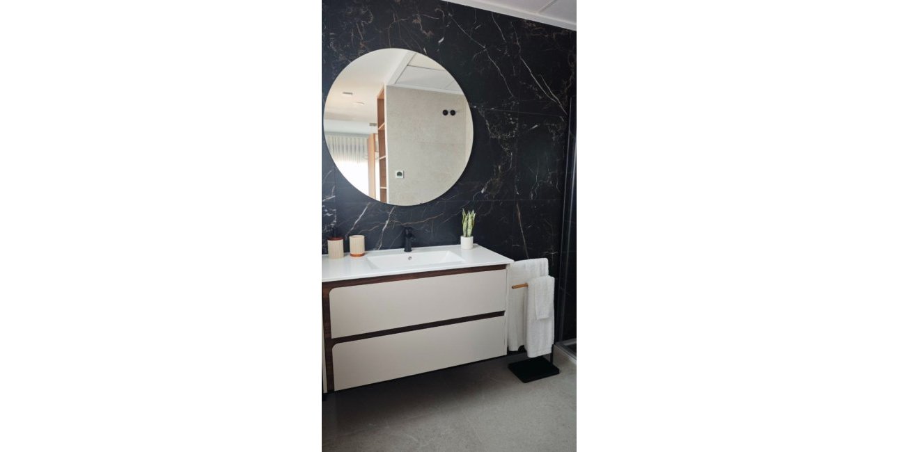 Reventa - Villa -
San Miguel de Salinas - Cerro Del Sol