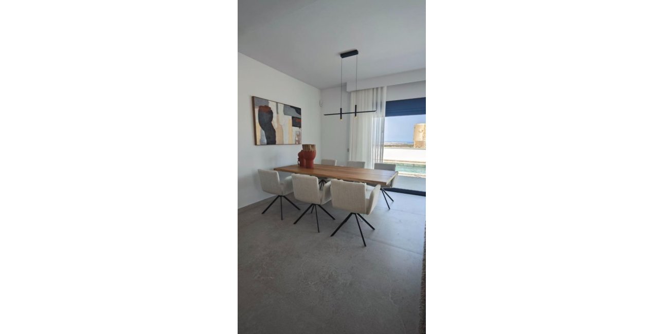 Reventa - Villa -
San Miguel de Salinas - Cerro Del Sol