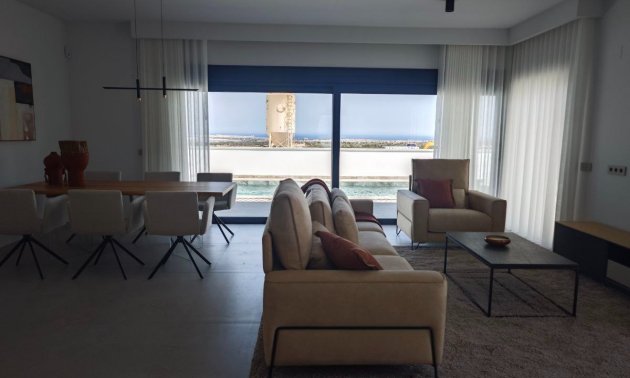 Reventa - Villa -
San Miguel de Salinas - Cerro Del Sol